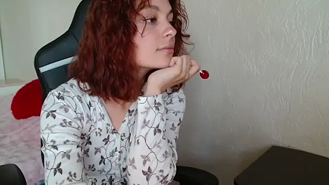 Snapshot of Eva_Avea chatting on May 21, 2026, 10:33 am Eva Avea online show from May 21, 2026, 10:33 am