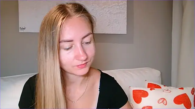 BluueSilk online show from October 16, 2025, 5:30 am