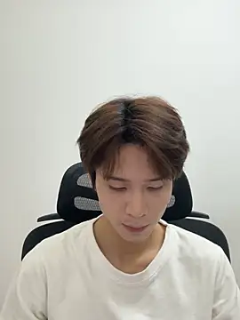 Snapshot of SM_004 chatting on February 14, 2026, 1:30 pm SM 004 online show from February 14, 2026, 1:30 pm