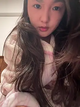 BeiBeiiiii online show from April 9, 2026, 4:45 am