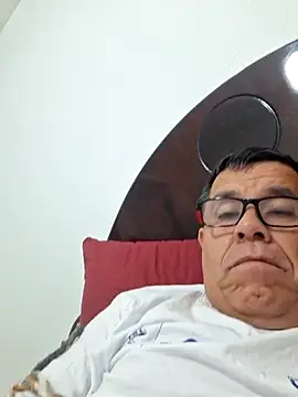 Snapshot of eros3442 chatting on February 25, 2026, 2:10 am eros3442 online show from February 25, 2026, 2:10 am