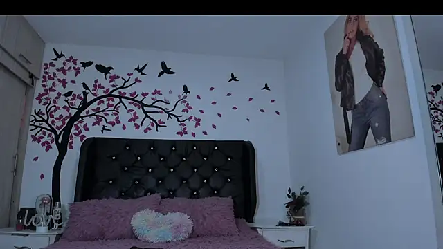 vicky ney online show from January 15, 2025, 11:30 pm