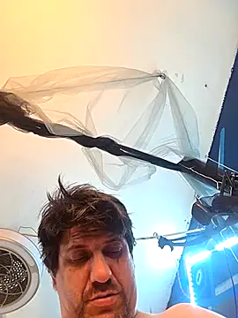 ctguybj online show from May 14, 2026, 2:46 pm