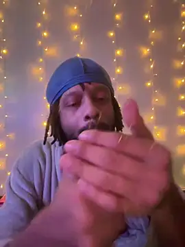 Snapshot of magic_man1085 chatting on February 8, 2026, 7:23 am magic man1085 online show from February 8, 2026, 7:23 am