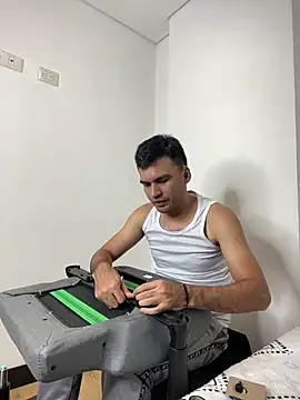 HAMILTONG12 online show from February 16, 2026, 10:17 pm