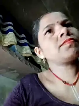 Snapshot of Pooja_sahu chatting on June 3, 2026, 6:35 pm Pooja sahu online show from June 3, 2026, 6:35 pm