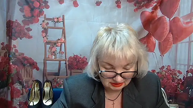 RenataDaster online show from May 11, 2026, 2:45 pm