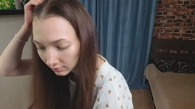 Snapshot of Lollyops chatting on February 6, 2026, 2:05 am Lollyops online show from February 6, 2026, 2:05 am