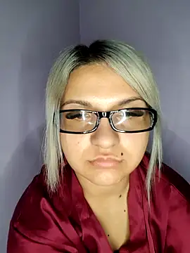 Snapshot of LollaHeart chatting on February 9, 2026, 9:52 pm LollaHeart online show from February 9, 2026, 9:52 pm