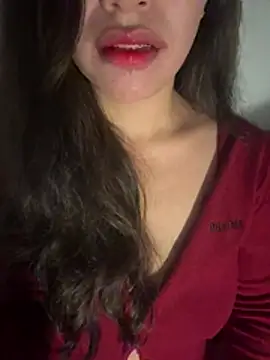 QuynhAnh 2k1 online show from February 14, 2026, 4:59 pm