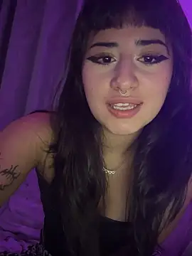 Snapshot of polixteo chatting on February 25, 2026, 2:43 am polixteo online show from February 25, 2026, 2:43 am