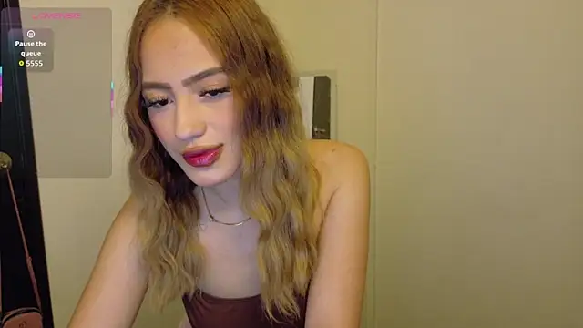 Snapshot of PaulaSantanaOf chatting on February 8, 2026, 1:42 am PaulaSantanaOf online show from February 8, 2026, 1:42 am