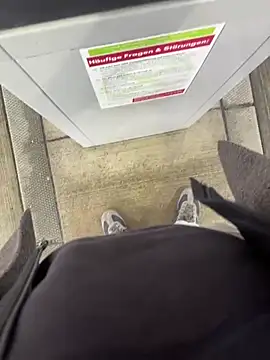 Snapshot of Lennart1869 chatting on February 23, 2026, 3:09 pm Lennart1869 online show from February 23, 2026, 3:09 pm