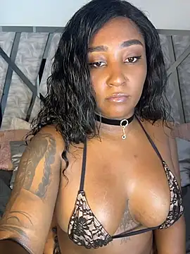 Snapshot of Denise_wolfe21 chatting on February 2, 2026, 8:51 pm Denise wolfe21 online show from February 2, 2026, 8:51 pm