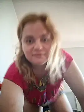 Snapshot of VitniKis chatting on February 1, 2026, 7:18 am VitniKis online show from February 1, 2026, 7:18 am