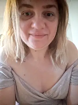 Snapshot of VitniKis chatting on February 2, 2026, 7:29 am VitniKis online show from February 2, 2026, 7:29 am