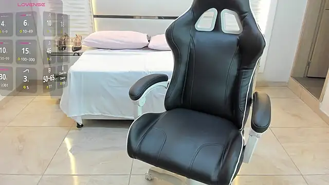 Snapshot of Yaiza_farak chatting on February 9, 2026, 1:53 am Yaiza farak online show from February 9, 2026, 1:53 am