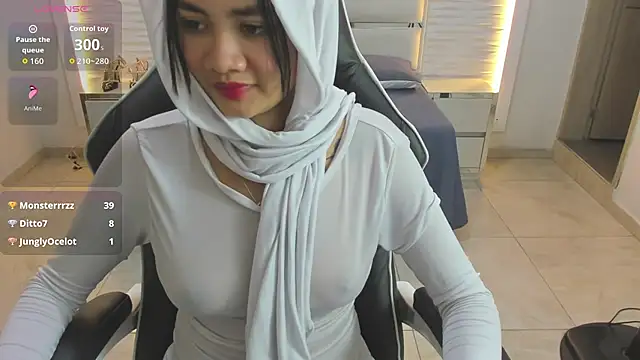 Snapshot of Yaiza_farak chatting on February 10, 2026, 2:26 am Yaiza farak online show from February 10, 2026, 2:26 am