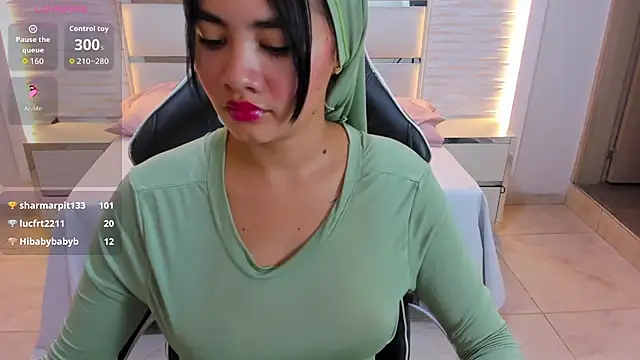 Snapshot of Yaiza_farak chatting on February 15, 2026, 7:51 am Yaiza farak online show from February 15, 2026, 7:51 am