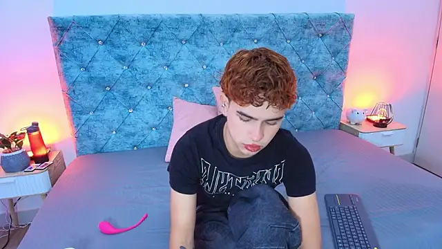 Snapshot of ryan_onFire chatting on March 20, 2026, 11:26 am ryan onFire online show from March 20, 2026, 11:26 am