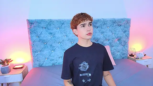 Snapshot of ryan_onFire chatting on April 1, 2026, 11:22 am ryan onFire online show from April 1, 2026, 11:22 am