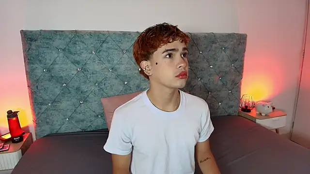 Snapshot of ryan_onFire chatting on April 8, 2026, 1:11 pm ryan onFire online show from April 8, 2026, 1:11 pm