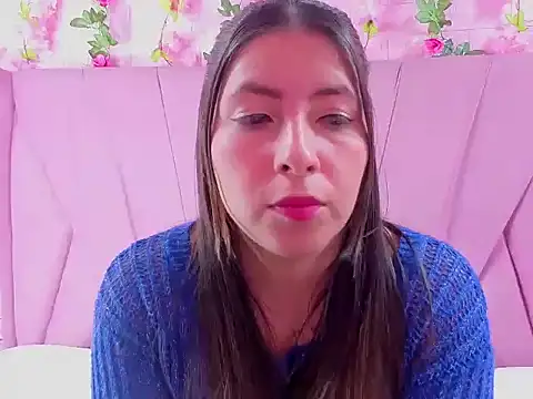 Snapshot of EmberCooper_ chatting on February 26, 2026, 2:10 am EmberCooper online show from February 26, 2026, 2:10 am