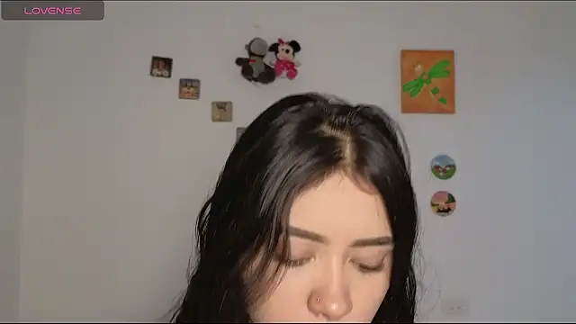 Snapshot of amynovaaa chatting on February 13, 2026, 7:21 pm amynovaaa online show from February 13, 2026, 7:21 pm