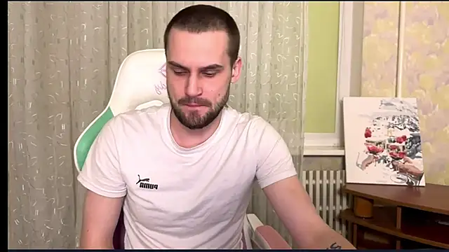 Snapshot of Cari__ chatting on February 24, 2026, 7:01 pm Cari online show from February 24, 2026, 7:01 pm