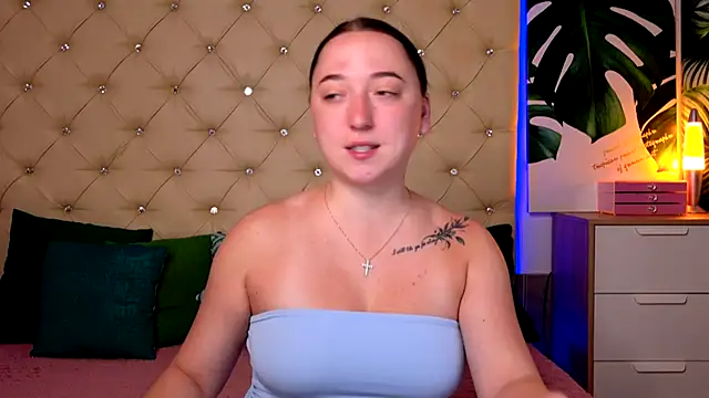 AwaMax online show from June 1, 2026, 4:47 am