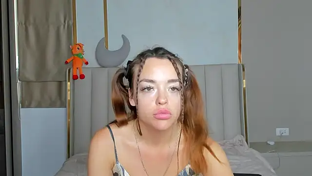 stellaa quenn online show from February 3, 2026, 12:09 am