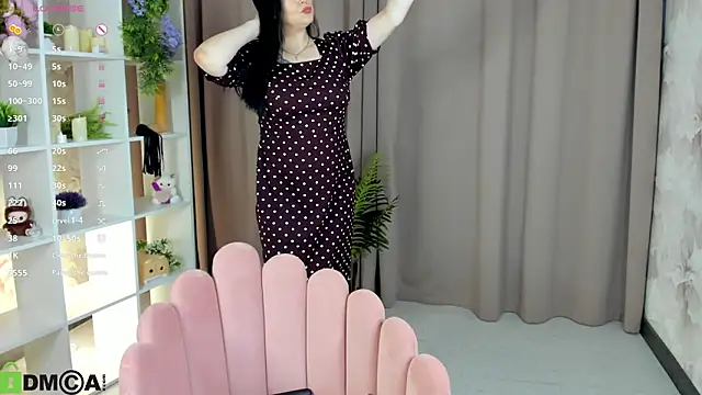 Monika Martinezz online show from March 5, 2026, 4:08 am