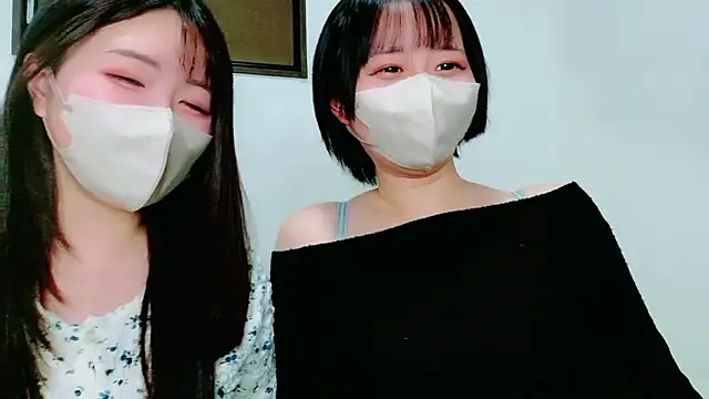 Snapshot of kii_xx chatting on February 17, 2026, 2:57 pm kii xx online show from February 17, 2026, 2:57 pm