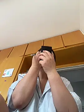 Youyou 12 online show from March 31, 2026, 12:23 am