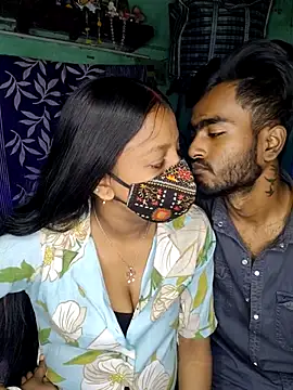 Lovly Couple 1 online show from February 8, 2026, 11:13 am