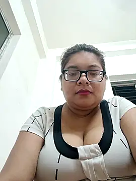 Snapshot of Elie_Hallway chatting on April 22, 2026, 6:31 pm Elie Hallway online show from April 22, 2026, 6:31 pm