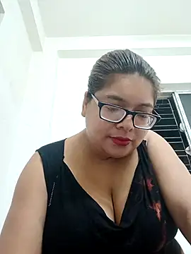 Snapshot of Elie_Hallway chatting on April 23, 2026, 7:05 pm Elie Hallway online show from April 23, 2026, 7:05 pm