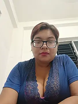 Snapshot of Elie_Hallway chatting on May 15, 2026, 6:48 pm Elie Hallway online show from May 15, 2026, 6:48 pm