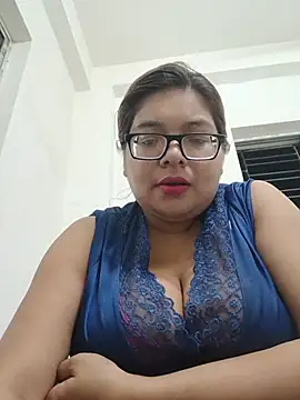 Snapshot of Elie_Hallway chatting on May 16, 2026, 5:45 pm Elie Hallway online show from May 16, 2026, 5:45 pm