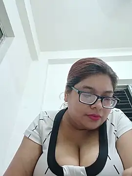 Snapshot of Elie_Hallway chatting on May 19, 2026, 7:09 pm Elie Hallway online show from May 19, 2026, 7:09 pm