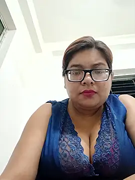 Snapshot of Elie_Hallway chatting on May 23, 2026, 6:12 pm Elie Hallway online show from May 23, 2026, 6:12 pm
