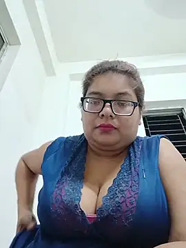 Snapshot of Elie_Hallway chatting on May 24, 2026, 6:02 pm Elie Hallway online show from May 24, 2026, 6:02 pm
