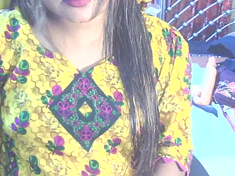 Snapshot of Nusrat_Faria chatting on May 13, 2026, 12:35 pm Nusrat Faria online show from May 13, 2026, 12:35 pm