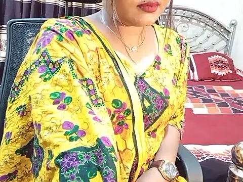 Nusrat Faria online show from June 20, 2026, 9:17 pm