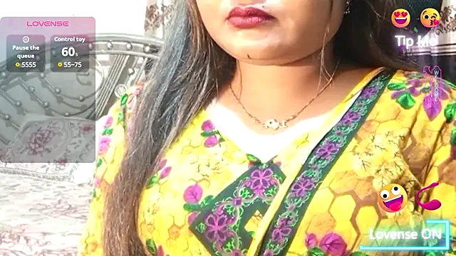 Nusrat Faria online show from July 15, 2026, 1:11 am