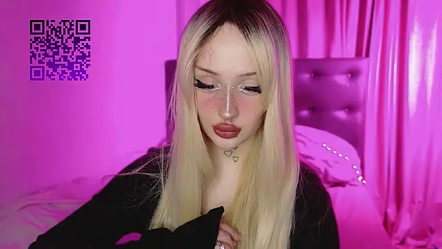 Snapshot of Lolykari chatting on February 28, 2026, 6:20 pm Lolykari online show from February 28, 2026, 6:20 pm