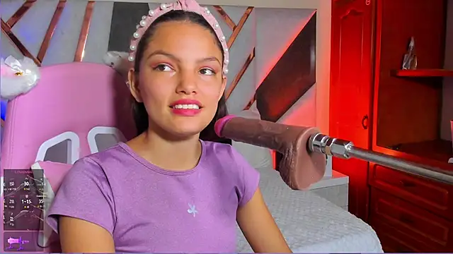 Snapshot of isa_kolins chatting on February 23, 2026, 10:56 am isa kolins online show from February 23, 2026, 10:56 am