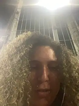 Snapshot of LoiraQuente69 chatting on February 21, 2026, 2:12 am LoiraQuente69 online show from February 21, 2026, 2:12 am