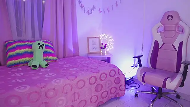 Snapshot of Keitty_fox27 chatting on February 14, 2026, 4:37 pm Keitty fox27 online show from February 14, 2026, 4:37 pm