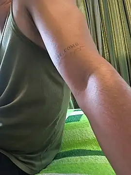 Snapshot of logan-31 chatting on February 15, 2026, 10:06 pm logan-31 online show from February 15, 2026, 10:06 pm